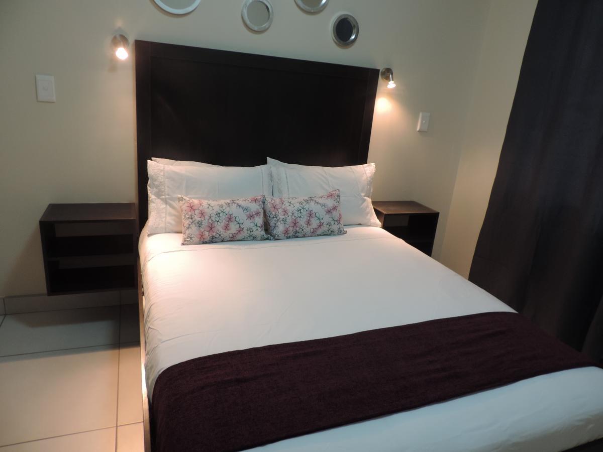 The Living Collective Apartments Питърмарицбург Екстериор снимка