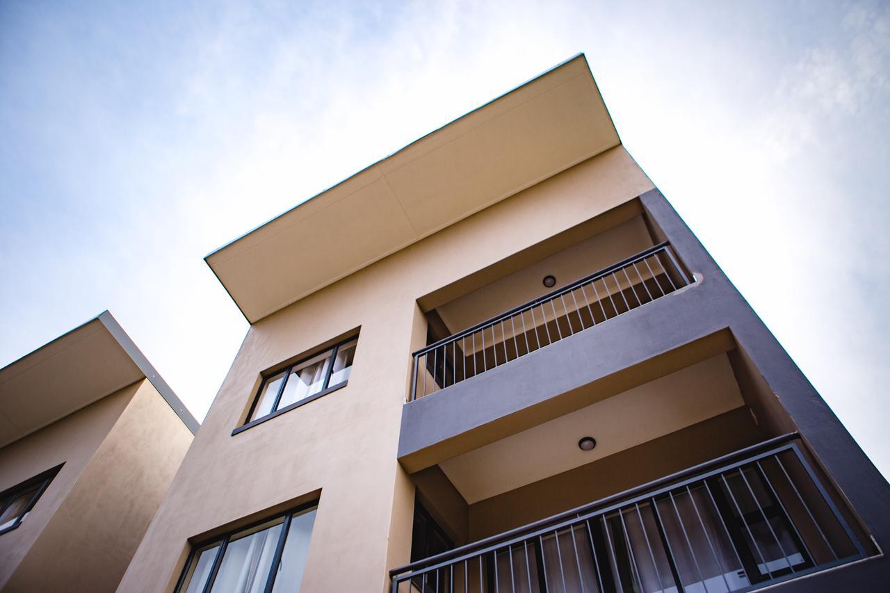 The Living Collective Apartments Питърмарицбург Екстериор снимка