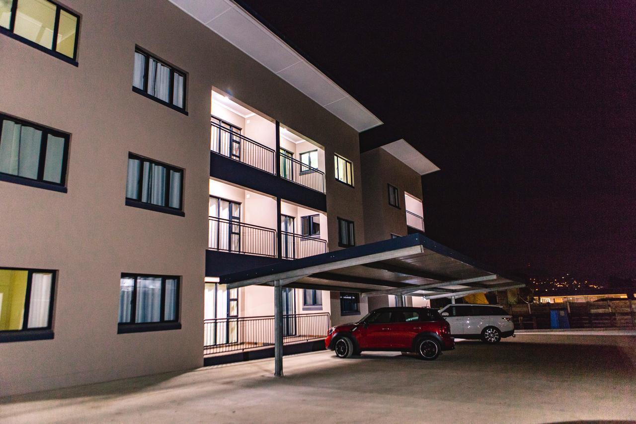 The Living Collective Apartments Питърмарицбург Екстериор снимка