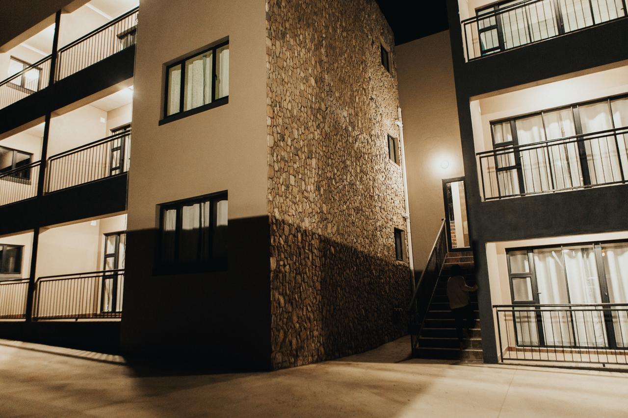 The Living Collective Apartments Питърмарицбург Екстериор снимка