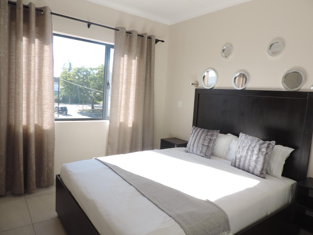 The Living Collective Apartments Питърмарицбург Екстериор снимка