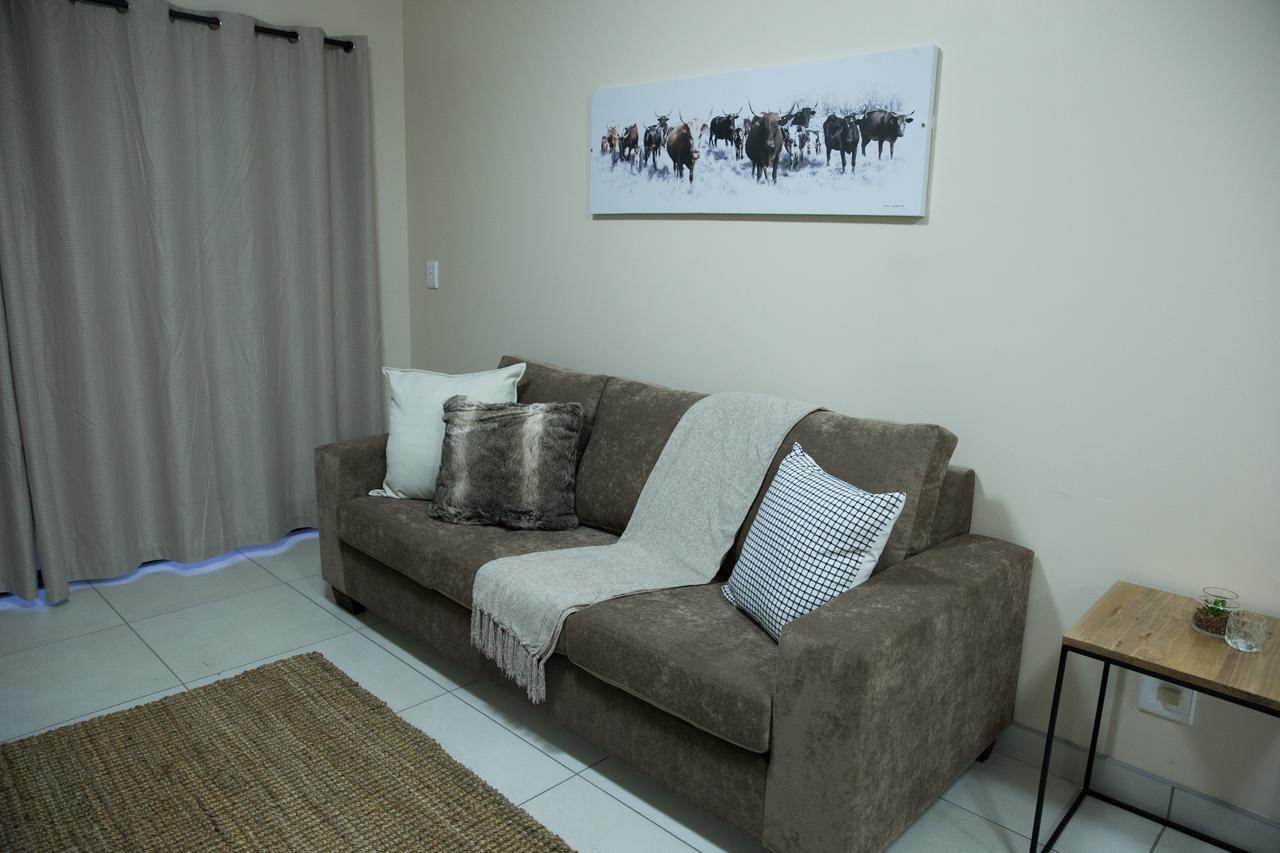 The Living Collective Apartments Питърмарицбург Екстериор снимка